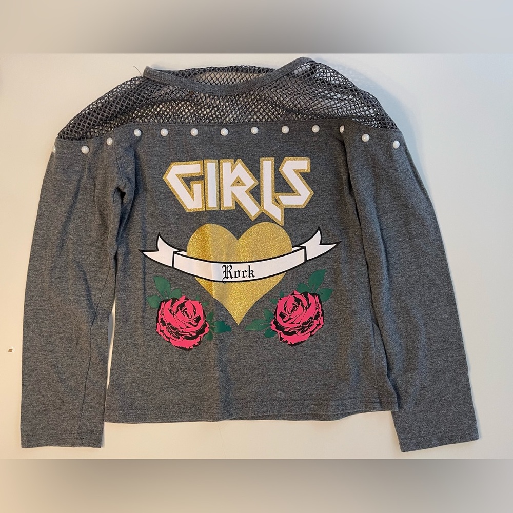 Dreamstar kids size 10/12 long sleeve shirt.